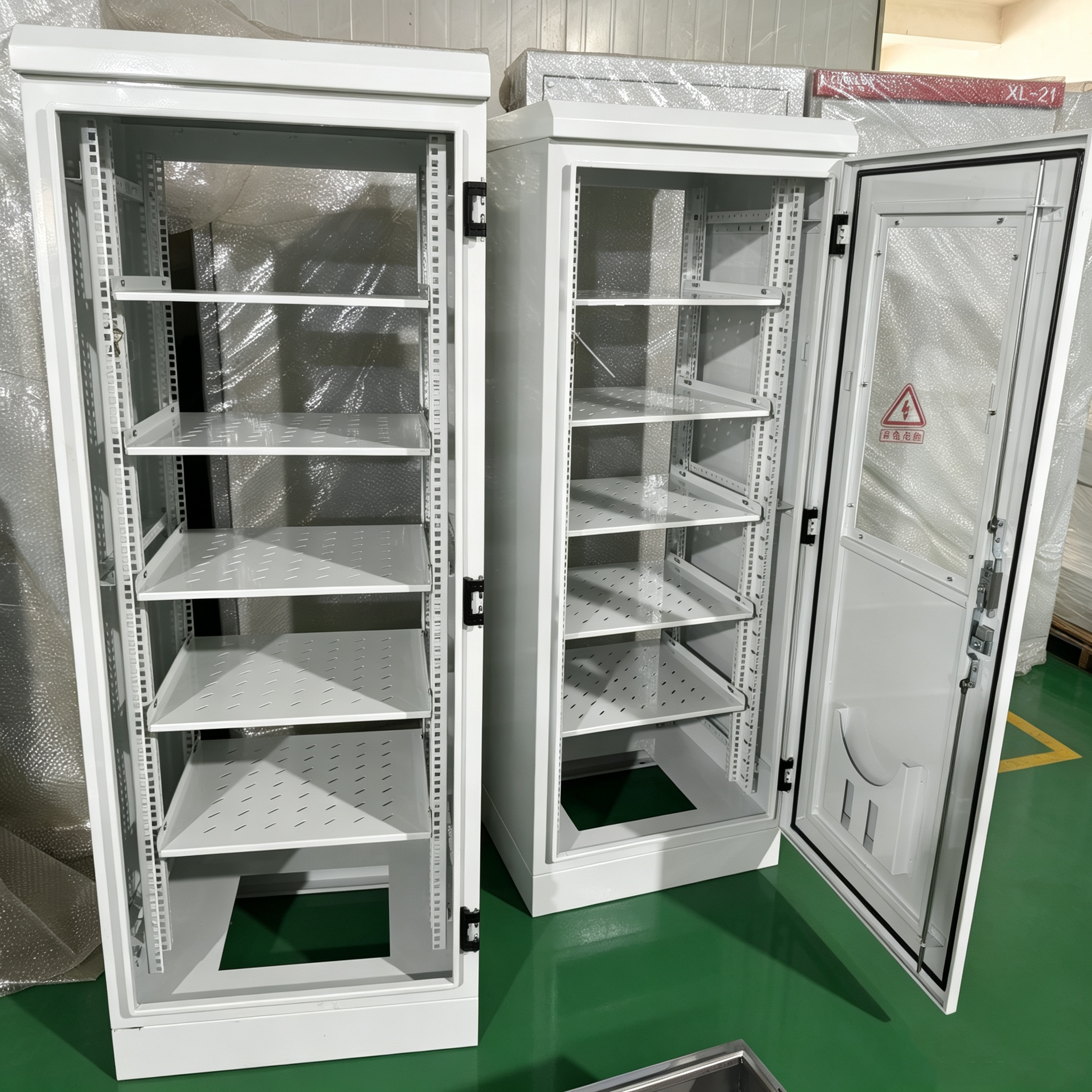 Bakit dapat piliin ang 304 stainless steel at glass observation Windows para sa mga cabinet ng pamamahagi?